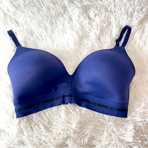 PINK Wear Everywhere Lightly Lined Wireless Bra 34D - Picture 2 of 5